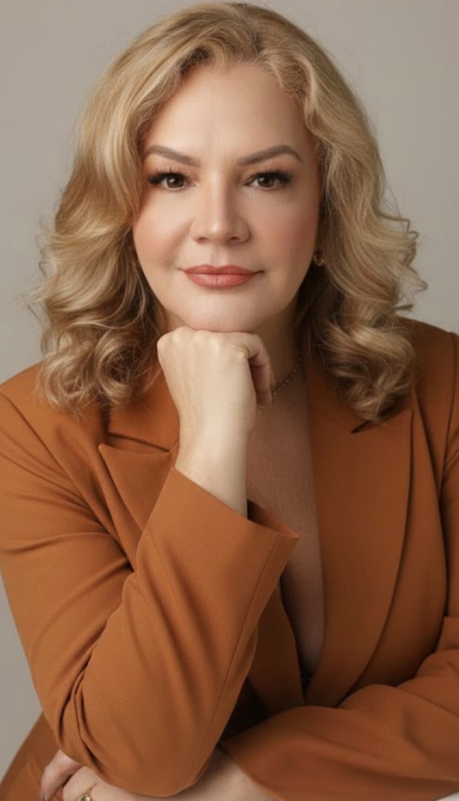 Dra. Marcia Matias, advogada especialista em Direito de Família, em retrato profissional